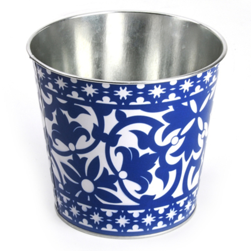 Metal flowerpot with blue and white Portuguese design. Made by Fallen Fruits. This stylish flowerpot would look lovely inside or outside.  The beautiful blue and white design will add atmosphere to any home or garden whilst providing a space for a variety of plants to grow. Size: 16 x 16 x 14.2 cm